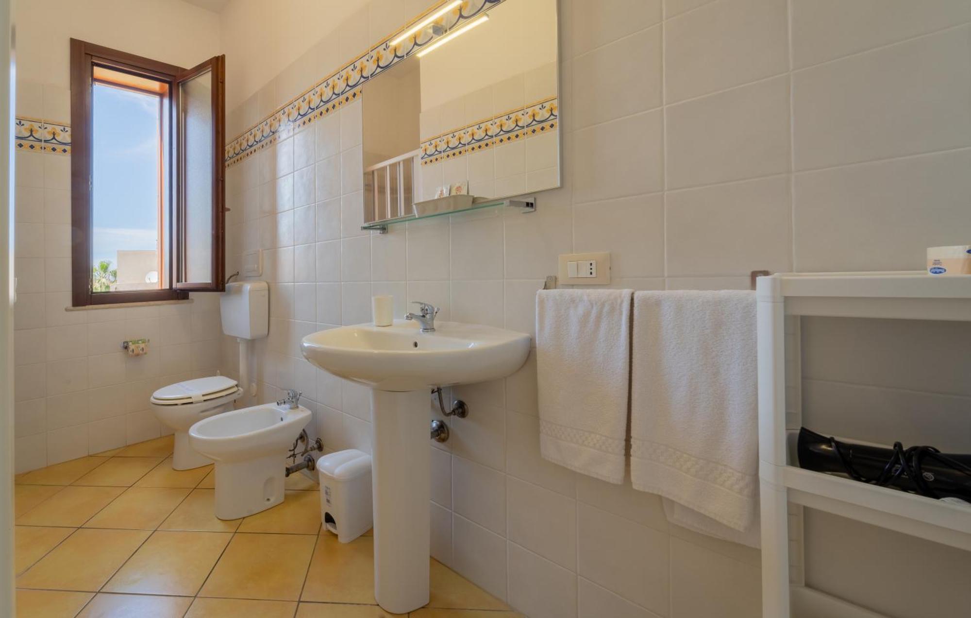 Residence Favonio Фавиняна Екстериор снимка