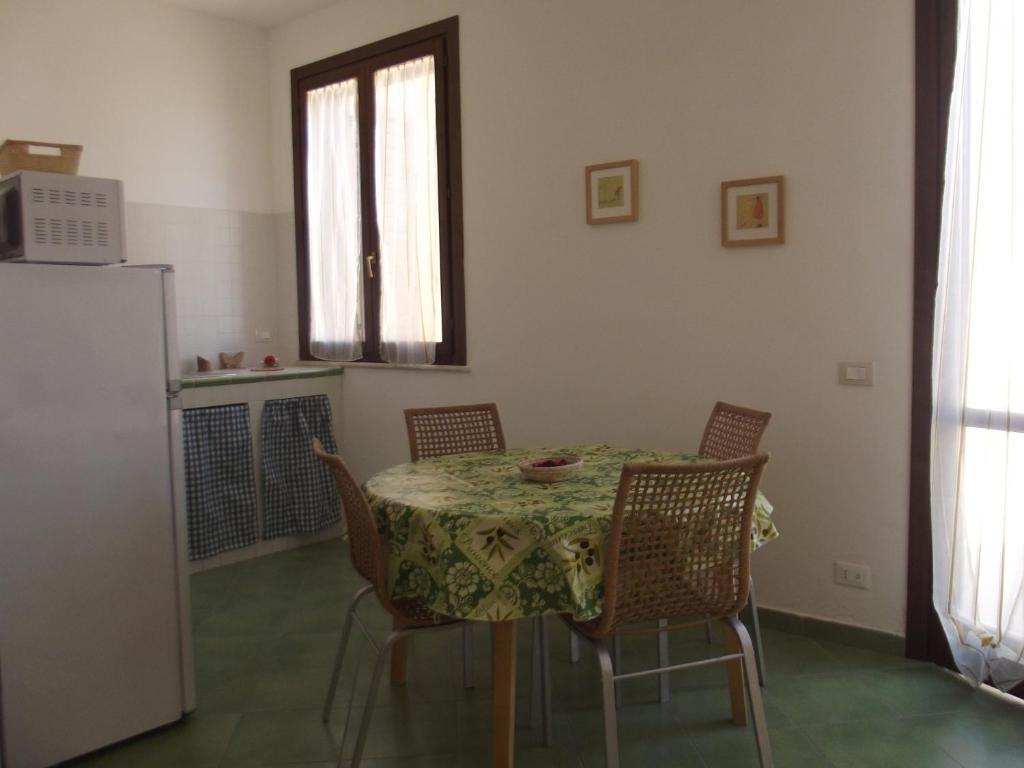Residence Favonio Фавиняна Екстериор снимка