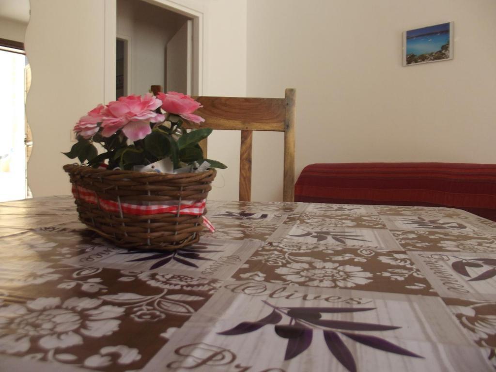 Residence Favonio Фавиняна Екстериор снимка